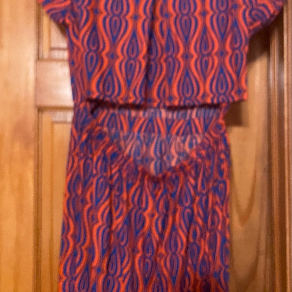 Dress - Picture 2 of 2